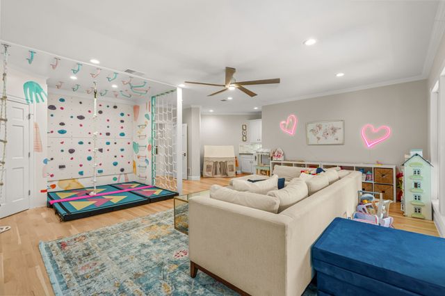 6605 Sahalee Drive, Fort Worth, TX 76132