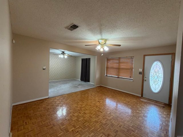 2810 Claremont, Pine Bluff, AR 71602