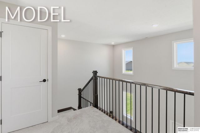 5731 Kestrel Parkway, Elkhorn, NE 68022