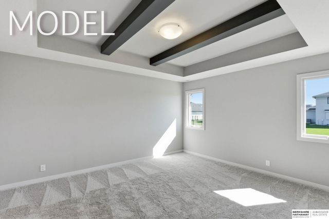 5731 Kestrel Parkway, Elkhorn, NE 68022