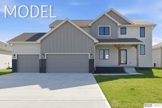 5731 Kestrel Parkway, Elkhorn, NE 68022
