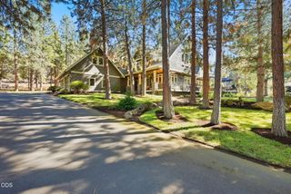 3028 NW Underhill Place, Bend, OR 97703