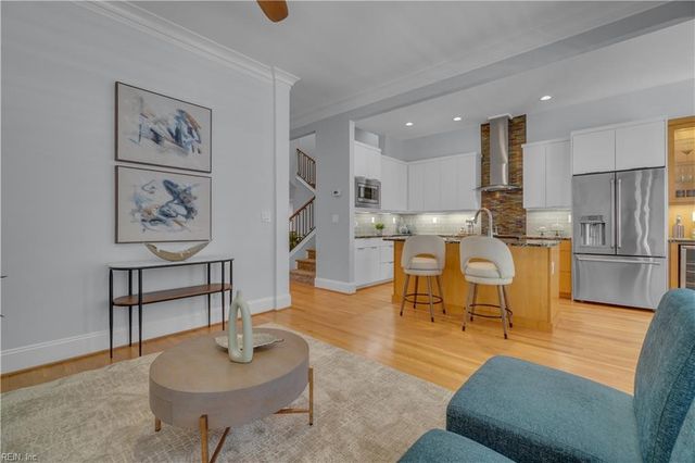 257 W Freemason ST, Norfolk, VA 23510