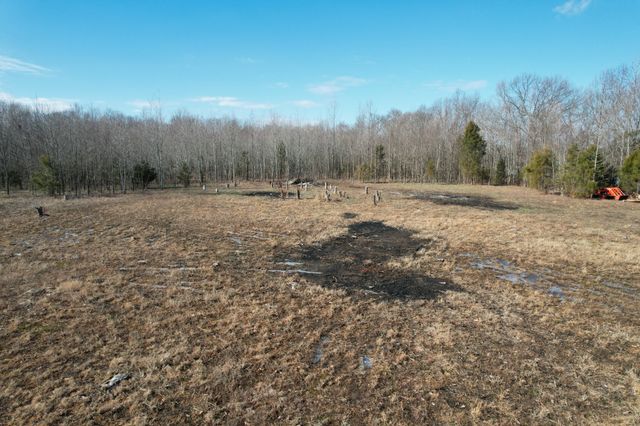 1 Highway 41N TN, Cedar Hill, TN 37032