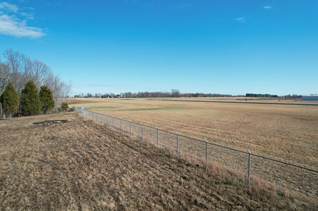 1 Highway 41N TN, Cedar Hill, TN 37032