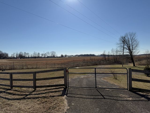 1 Highway 41N TN, Cedar Hill, TN 37032
