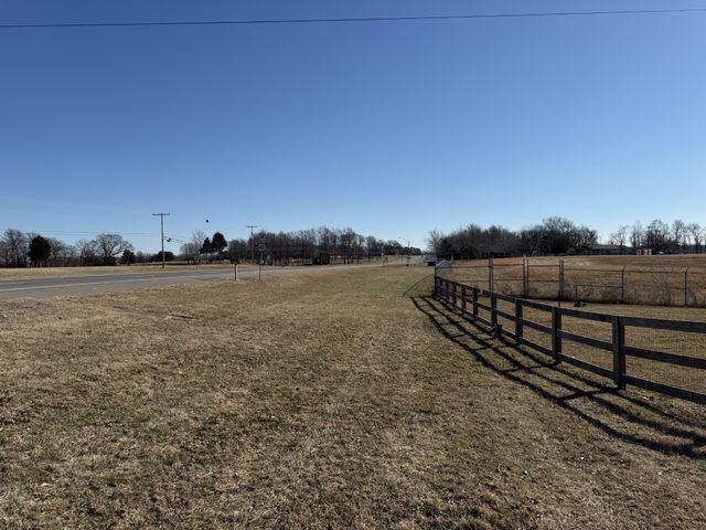 1 Highway 41N TN, Cedar Hill, TN 37032