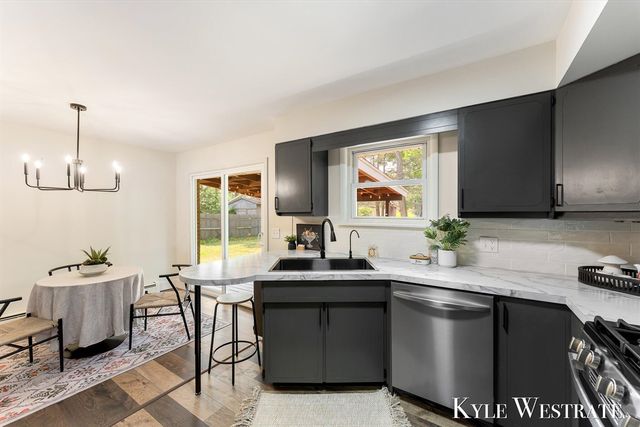3555 Chippewa Drive, Norton Shores, MI 49441