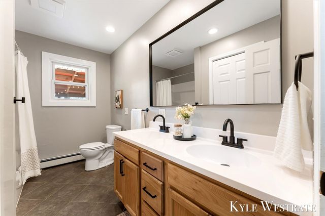 3555 Chippewa Drive, Norton Shores, MI 49441