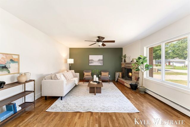 3555 Chippewa Drive, Norton Shores, MI 49441