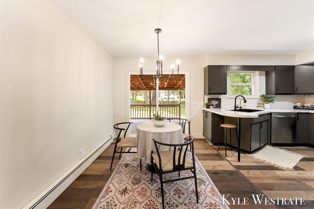 3555 Chippewa Drive, Norton Shores, MI 49441