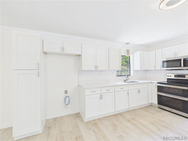 779 N Palm Springs Terrace, Crystal River, FL 34429