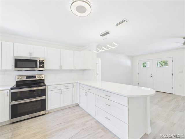 779 N Palm Springs Terrace, Crystal River, FL 34429