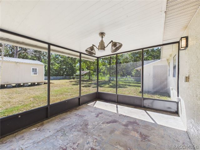 779 N Palm Springs Terrace, Crystal River, FL 34429