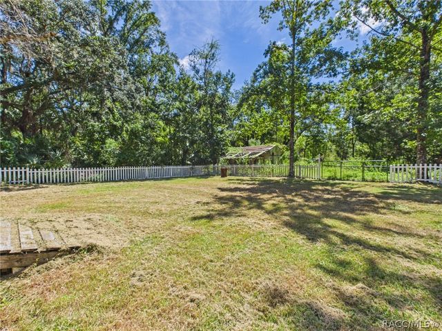 779 N Palm Springs Terrace, Crystal River, FL 34429