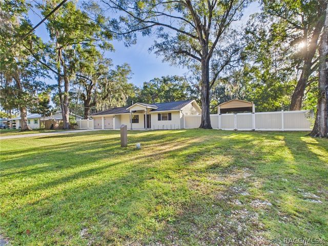 779 N Palm Springs Terrace, Crystal River, FL 34429