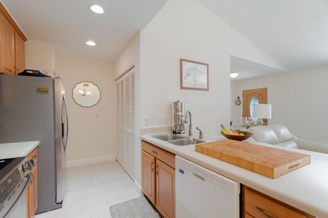 1073 Goldenrod Road, Wellington, FL 33414