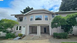 1404 Pine St, Martinez, CA 94553