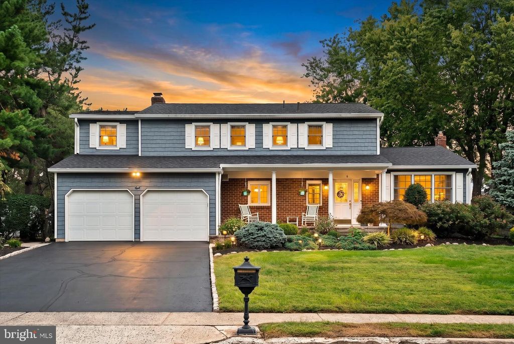 8 ANDREE PL, HAMILTON, NJ 08619 — exterior