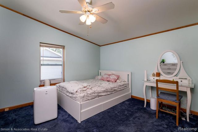 4995 Croissant Street, Dearborn Heights, MI 48125