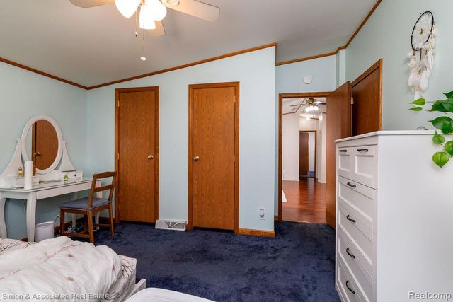 4995 Croissant Street, Dearborn Heights, MI 48125