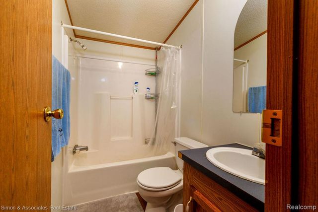 4995 Croissant Street, Dearborn Heights, MI 48125