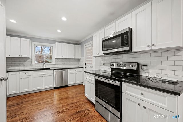 125 Twin Brook Road, Hamden, CT 06514