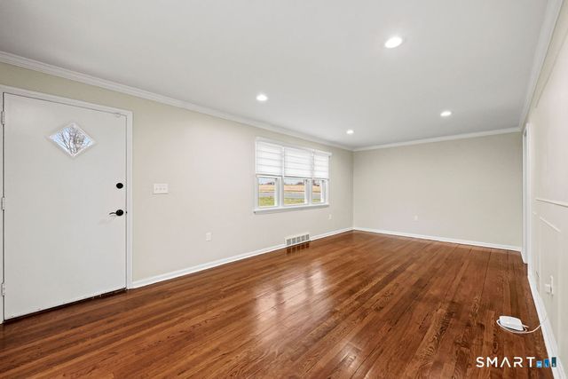 125 Twin Brook Road, Hamden, CT 06514