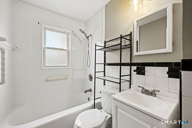 125 Twin Brook Road, Hamden, CT 06514