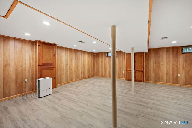 125 Twin Brook Road, Hamden, CT 06514