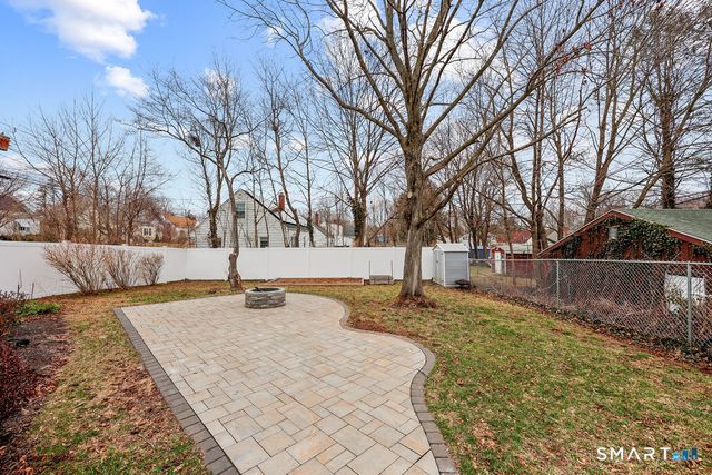 125 Twin Brook Road, Hamden, CT 06514