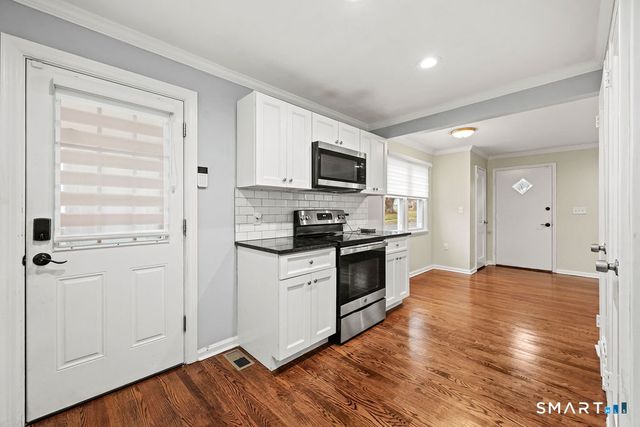 125 Twin Brook Road, Hamden, CT 06514