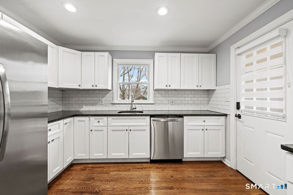 125 Twin Brook Road, Hamden, CT 06514