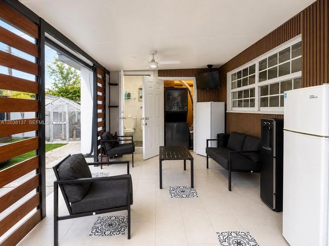 4280 NW 171st St, Miami Gardens, FL 33055