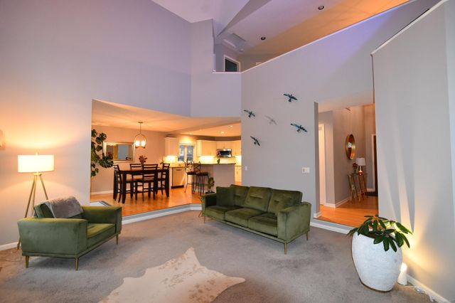 2014 Fox Valley Drive SW, Rochester, MN 55902