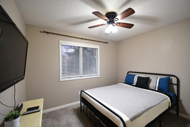 2014 Fox Valley Drive SW, Rochester, MN 55902