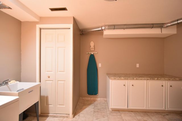 2014 Fox Valley Drive SW, Rochester, MN 55902