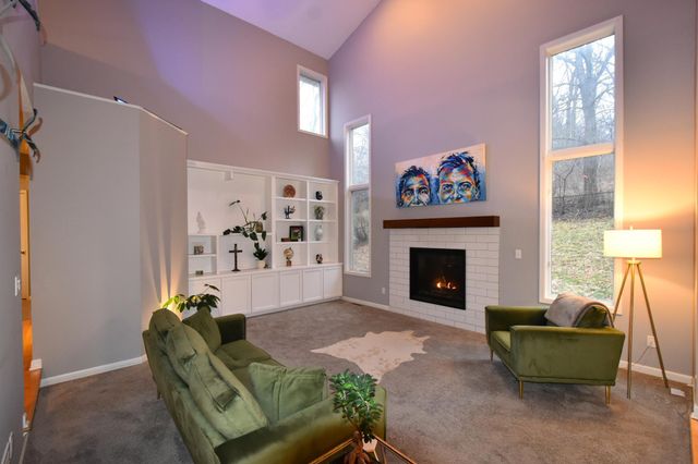 2014 Fox Valley Drive SW, Rochester, MN 55902