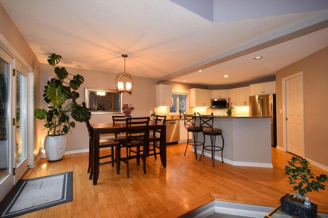 2014 Fox Valley Drive SW, Rochester, MN 55902