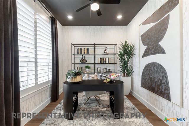 450 Cleveland Way, New Braunfels, TX 78130