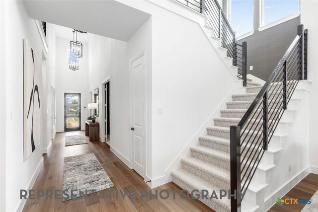 450 Cleveland Way, New Braunfels, TX 78130