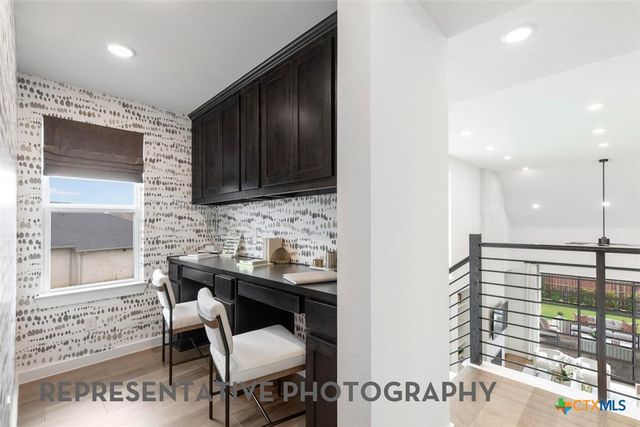 450 Cleveland Way, New Braunfels, TX 78130