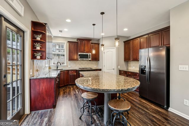 988 Poplar Mill Court, Buford, GA 30518