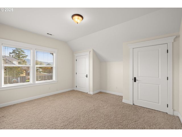 7208 EDGE CLIFF Dr, Brookings, OR 97415