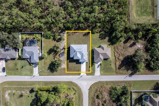 1024 Chauncey AV, Lehigh Acres, FL 33971