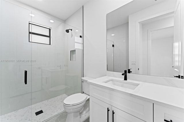 1024 Chauncey AV, Lehigh Acres, FL 33971