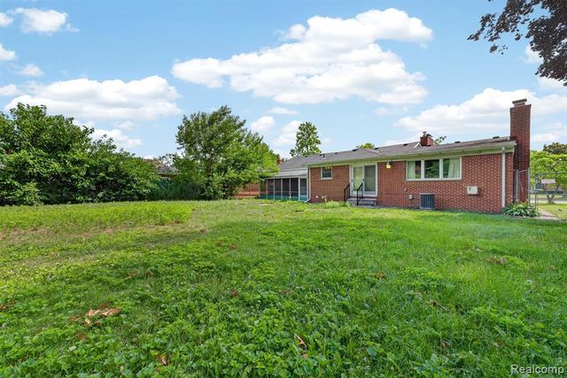 2288 Gorno Street, Trenton, MI 48183