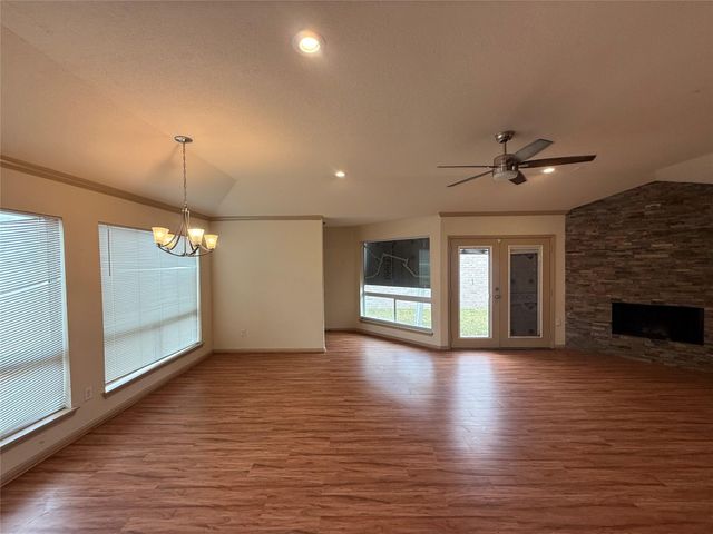 3607 Vineyard Drive, Houston, TX 77082