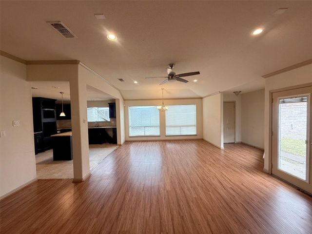 3607 Vineyard Drive, Houston, TX 77082