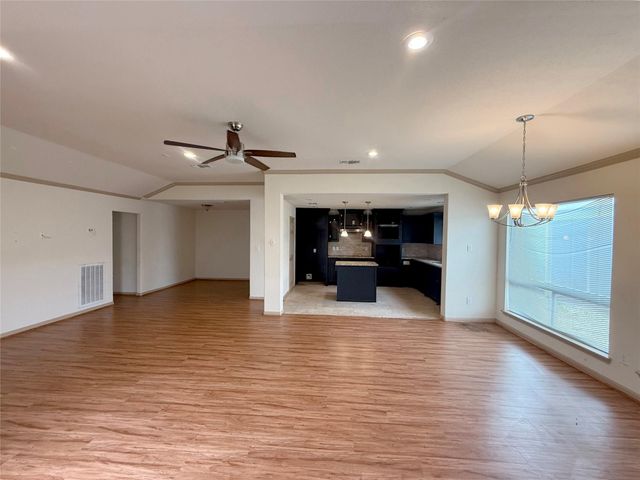 3607 Vineyard Drive, Houston, TX 77082